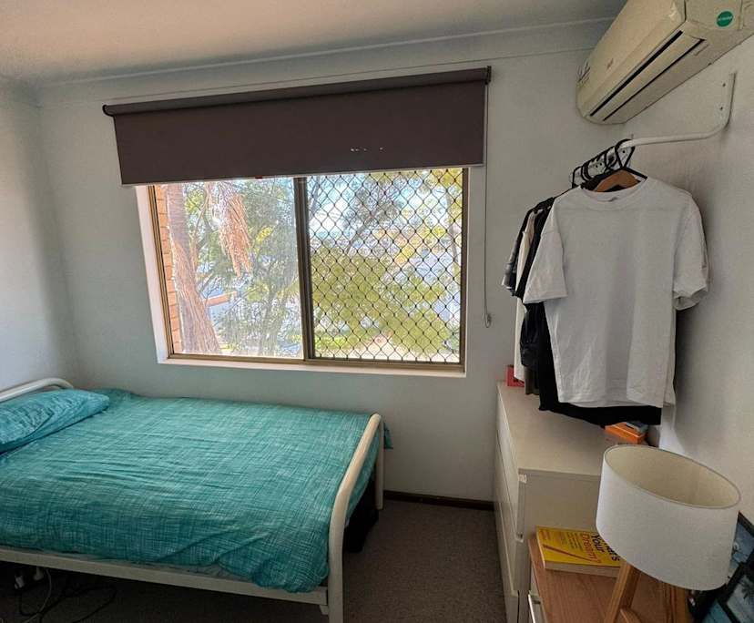 Room in a share house