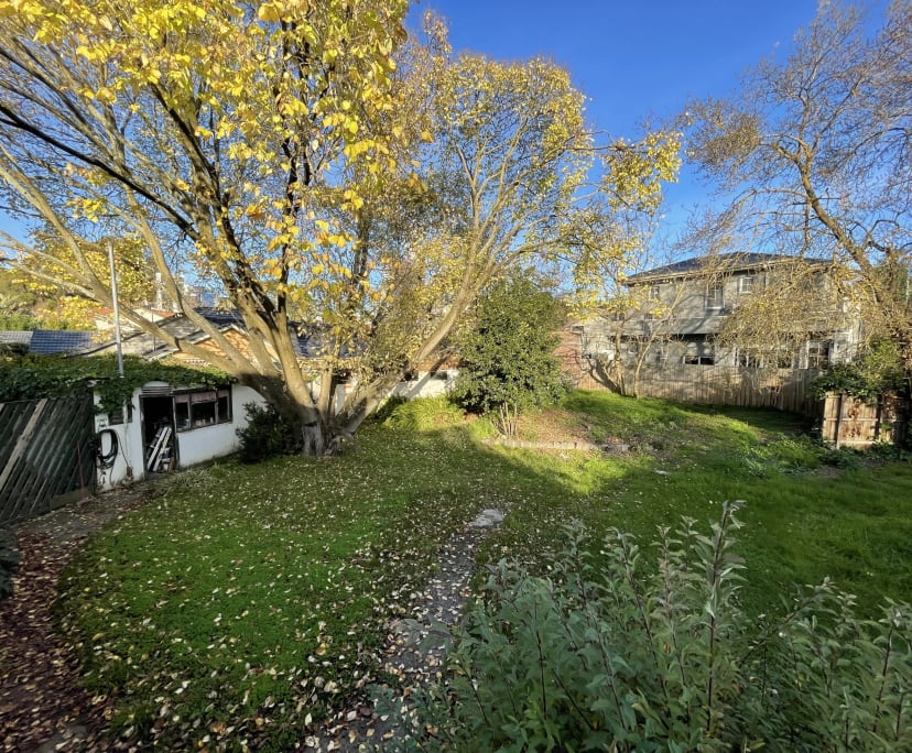 Room for Rent in Mont Albert, Melbourne 260, Unfu...
