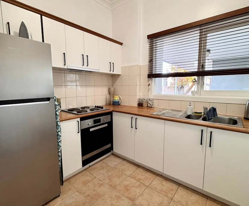 $350, Flatshare, 3 bathrooms, Saint Kilda East VIC 3181