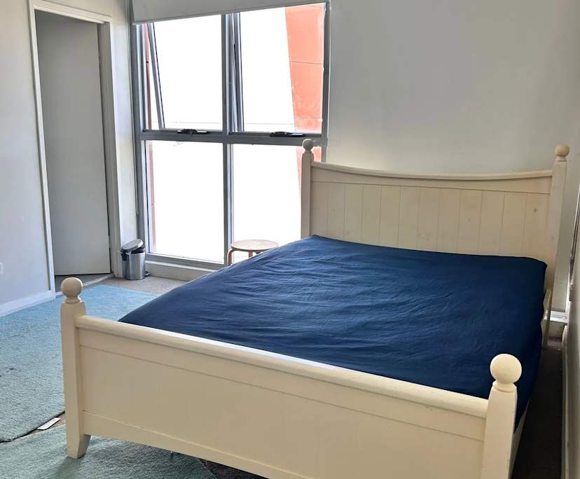 Furnished room with ensuite in a flatshare