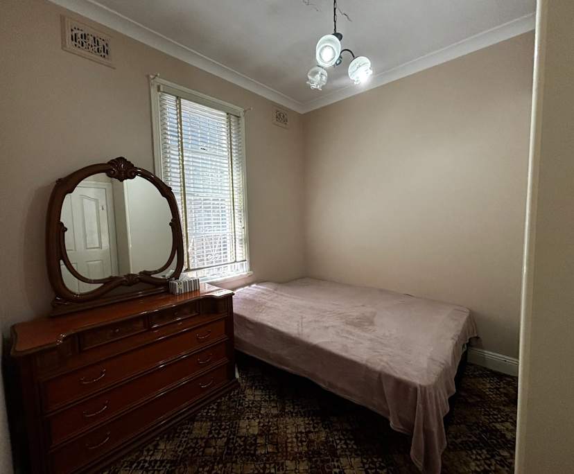 Furnished room in a share house