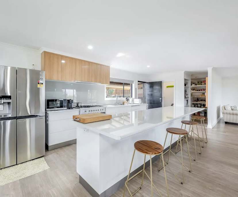 $230, Share-house, 4 bathrooms, Gooburrum QLD 4670