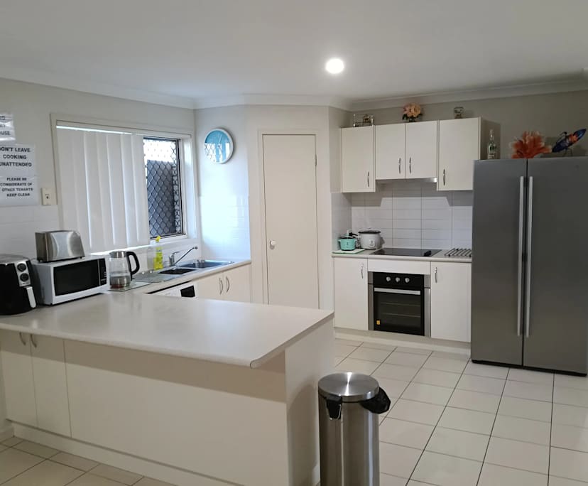 $250, Share-house, 3 bathrooms, Lowood QLD 4311