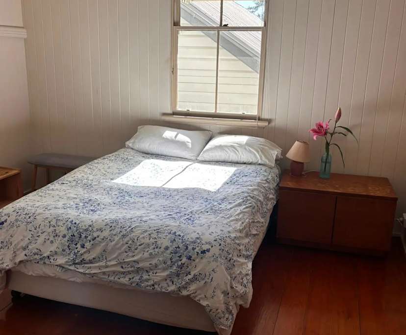 Room in a share house