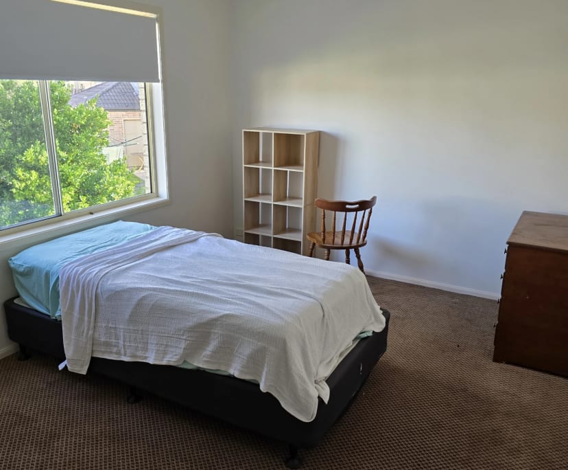 Room in a share house