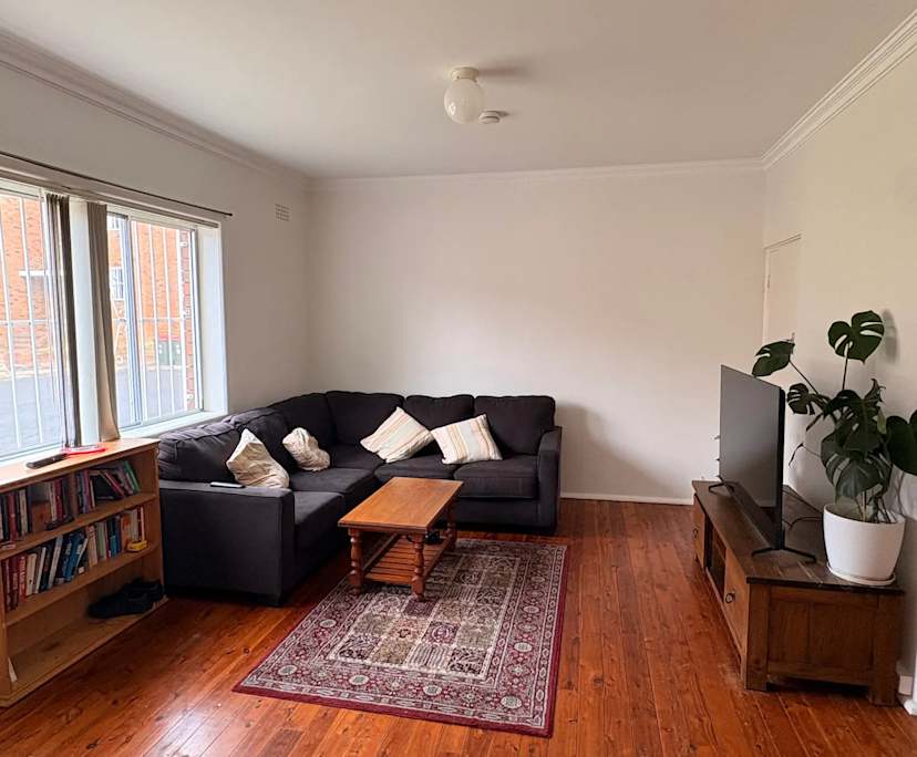 Whole property with 2 rooms for rent
