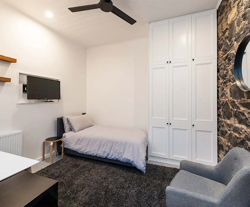 propertyImage