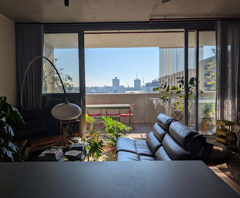 Whole property with 3 rooms for rent