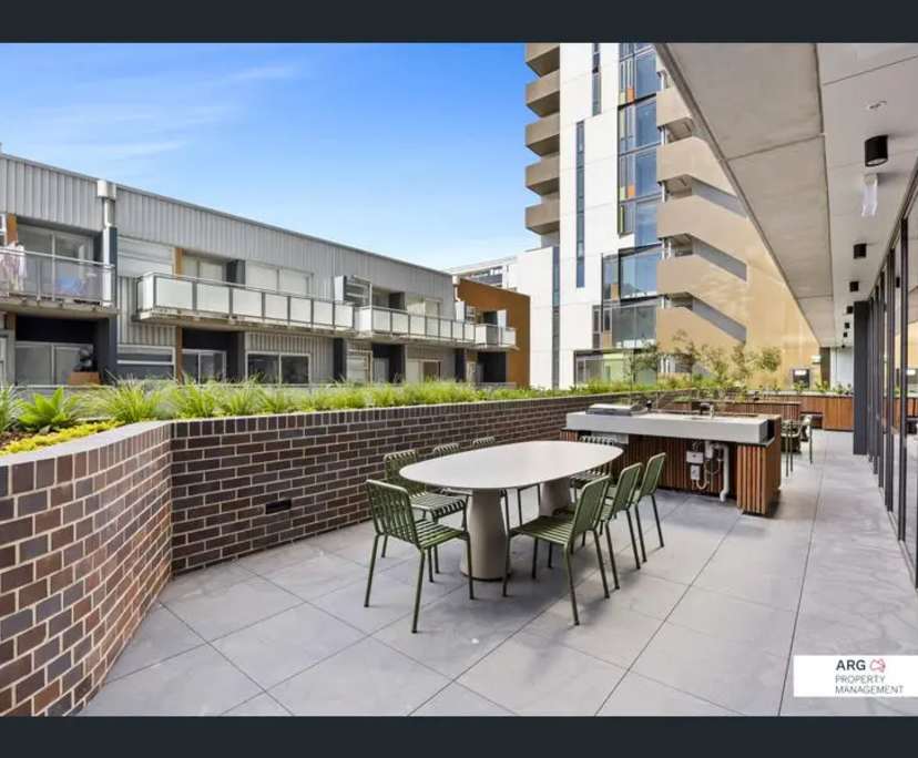 $520, 1-bed, 1 bathroom, Box Hill VIC 3128
