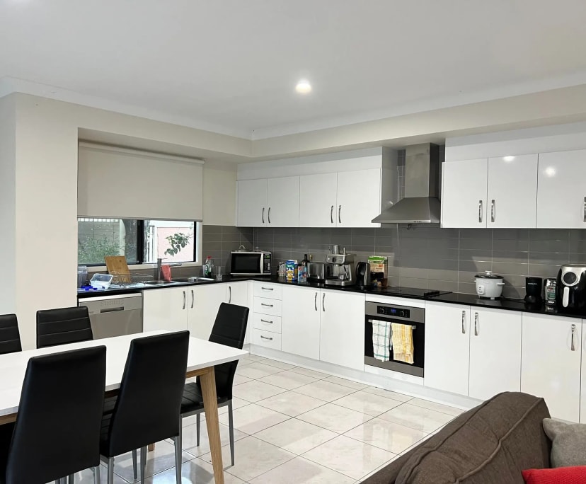 Room for Rent in Saint Lucia, Brisbane 200, Unfur...