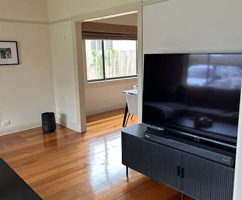 Furnished room with own bathroom