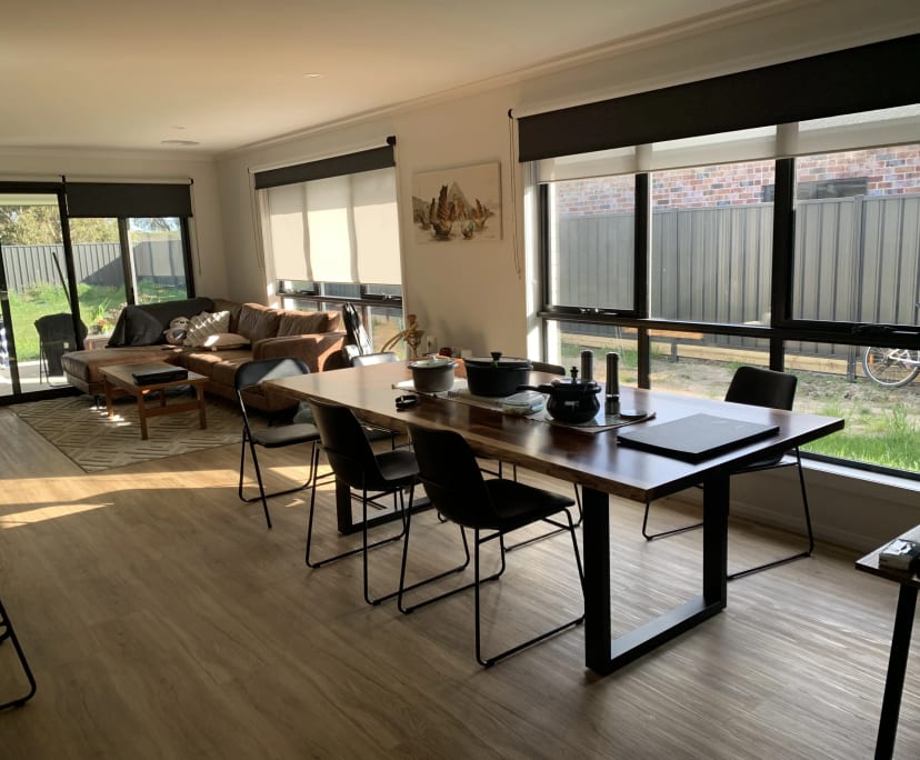 Room in a share house