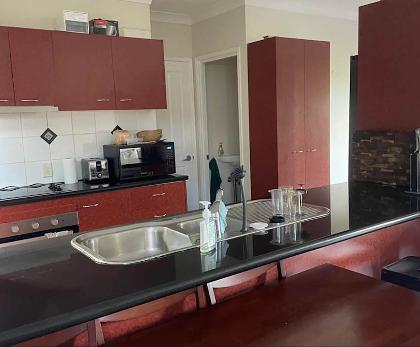 $273, Share-house, 3 bathrooms, Indooroopilly QLD 4068