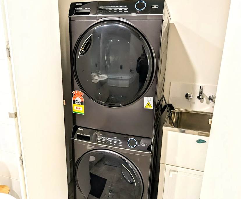 $1,200, Whole-property, 2 bathrooms, Southbank VIC 3006