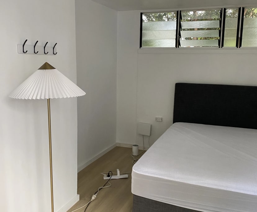 Room in a share house