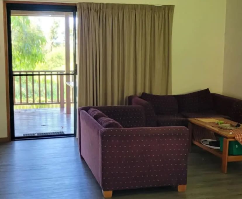 $300, Share-house, 4 bathrooms, Cannonvale QLD 4802