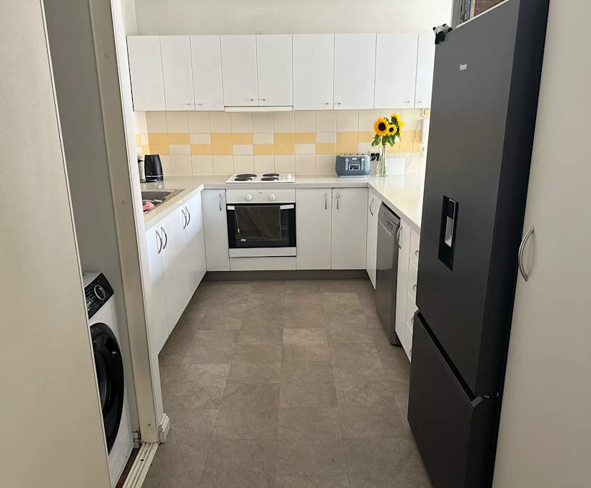 Furnished room in a flatshare