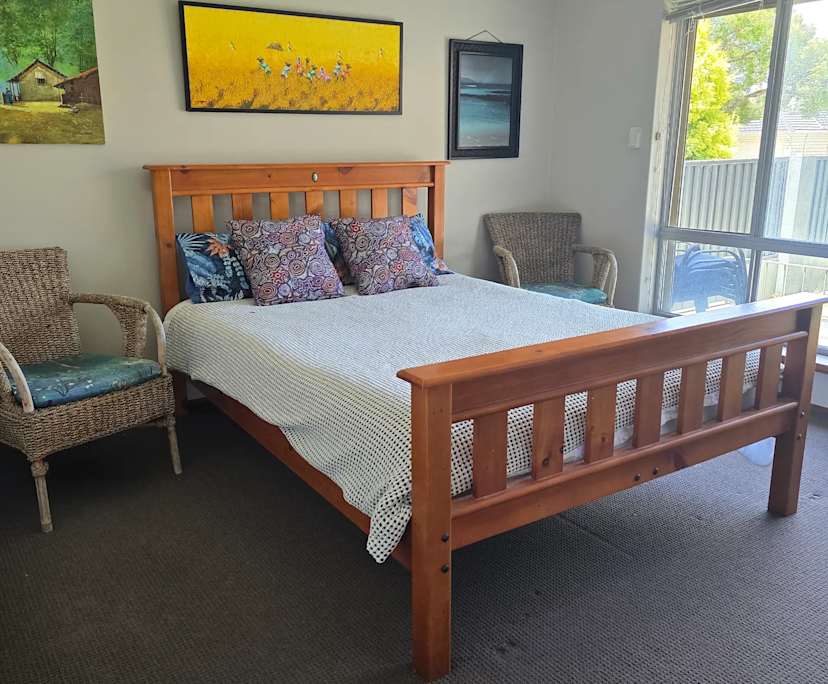 Room in a share house