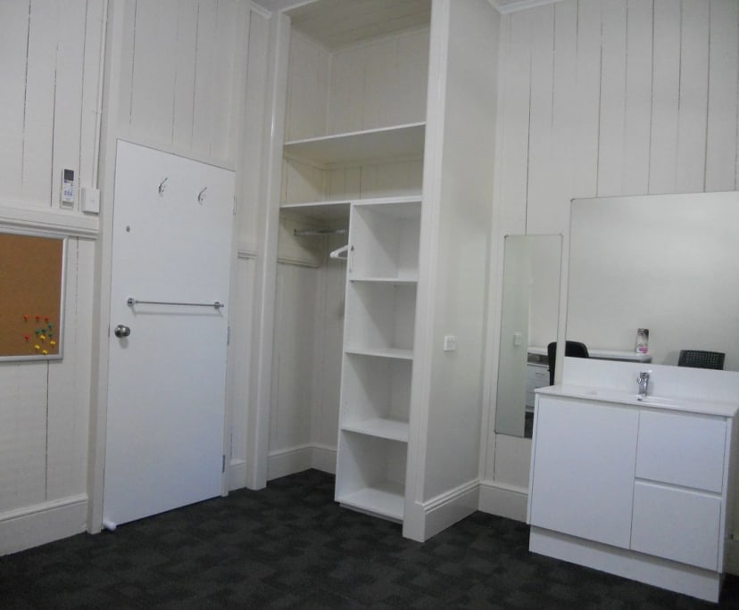 $305-309, Share-house, 2 rooms, Taringa QLD 4068, Taringa QLD 4068