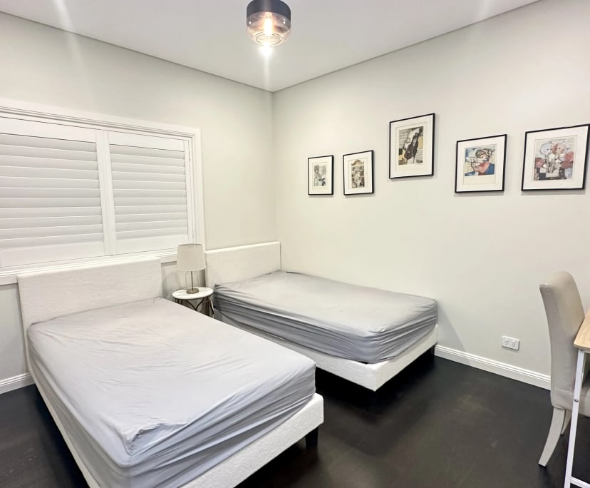 Room for Rent in Chatswood, Sydney 475, Furnished...