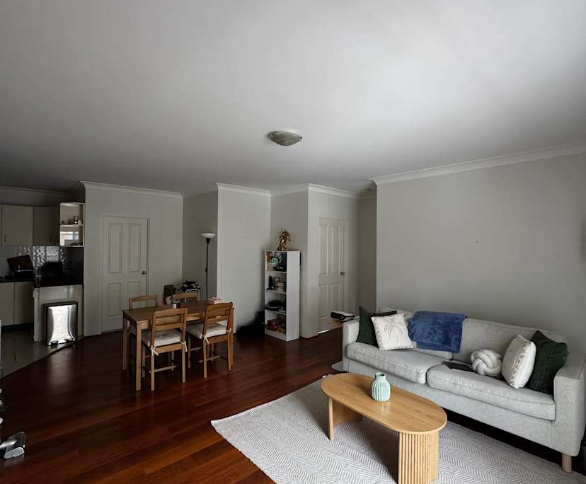 Furnished room with ensuite in a flatshare