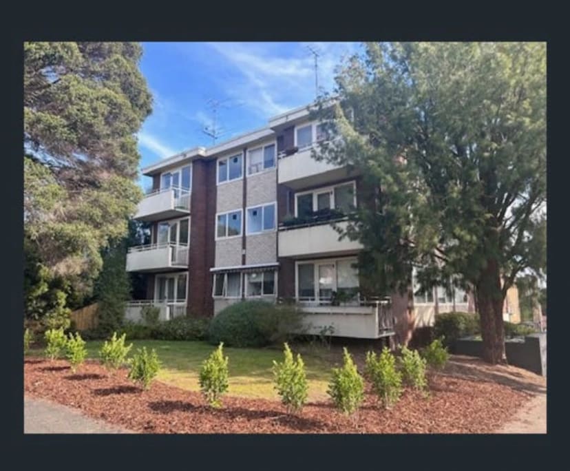 Unfurnished room in a flatshare