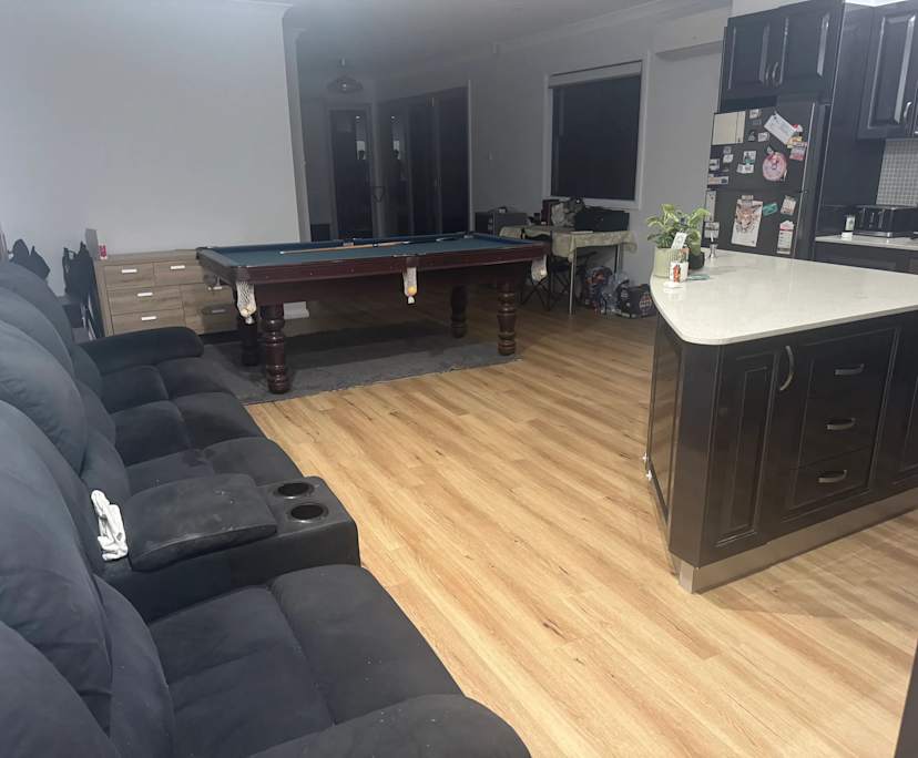 Unfurnished room in a share house