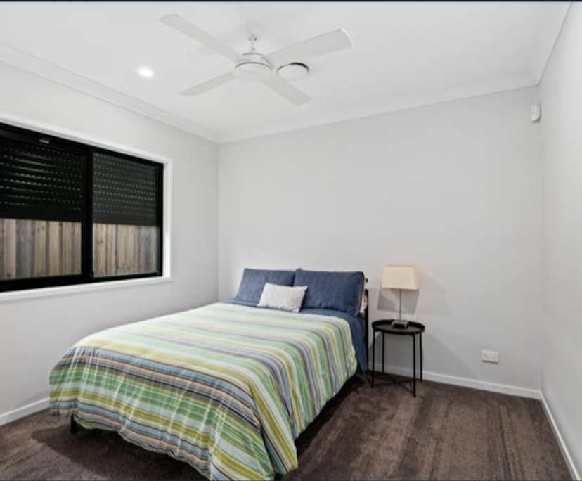 Unfurnished room with own bathroom