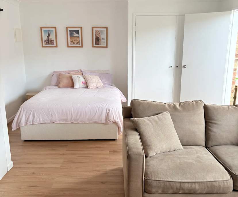 Furnished room studio flat for rent