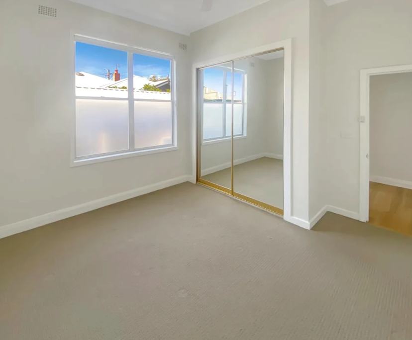 Unfurnished room in a share house
