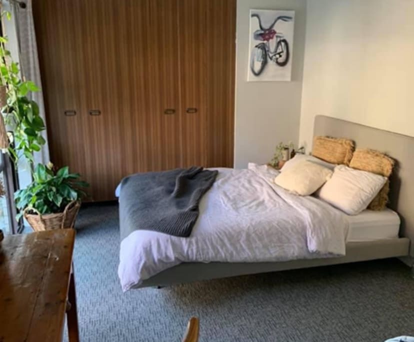 Unfurnished room with ensuite in a flatshare