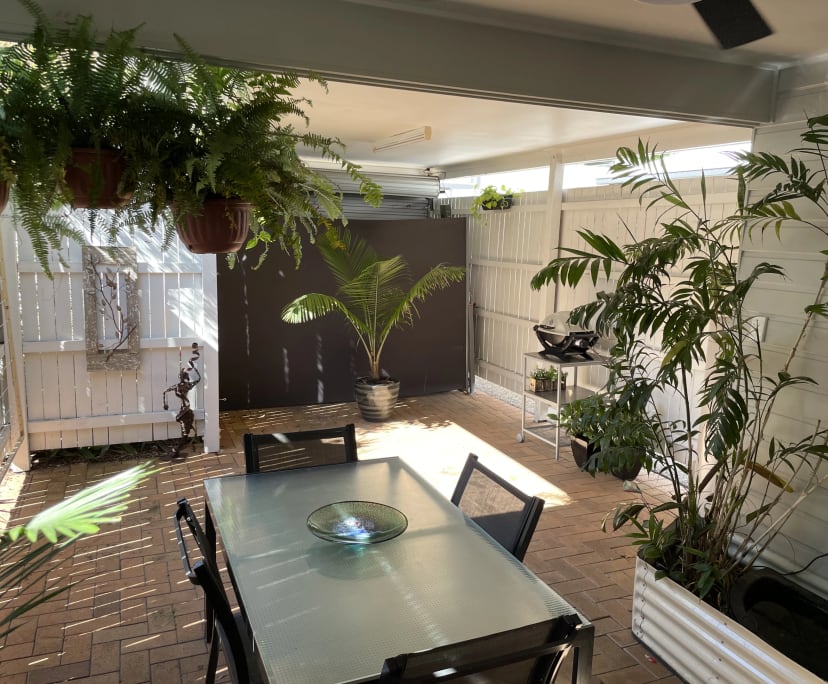 Room for Rent in Yeronga, Brisbane 320, Furnished...