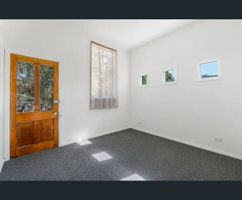 Room in a share house