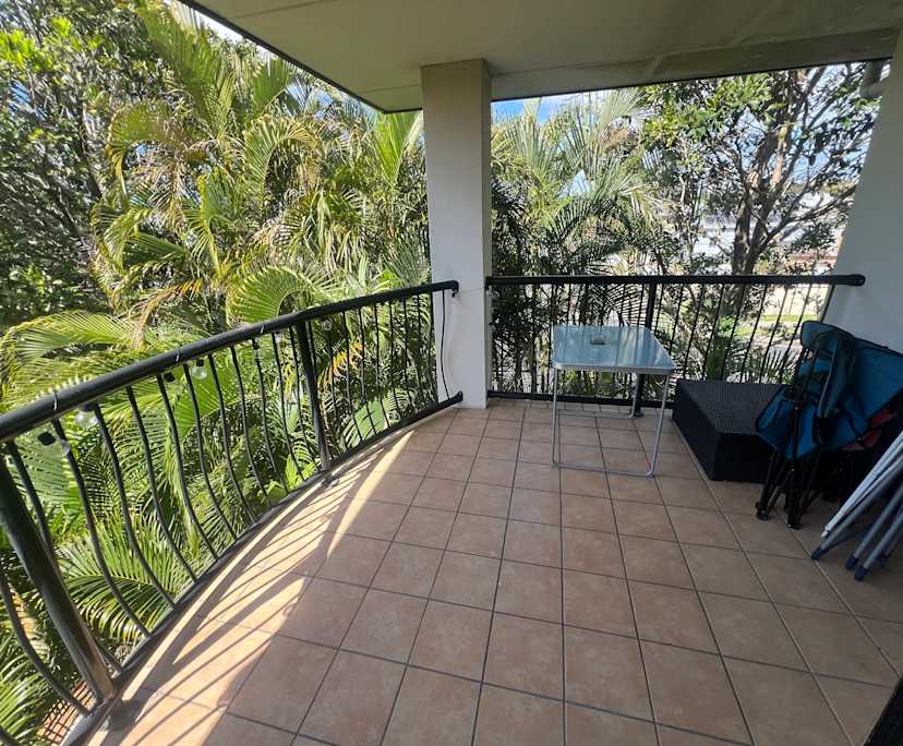 $790, Whole-property, 2 bathrooms, Southport QLD 4215