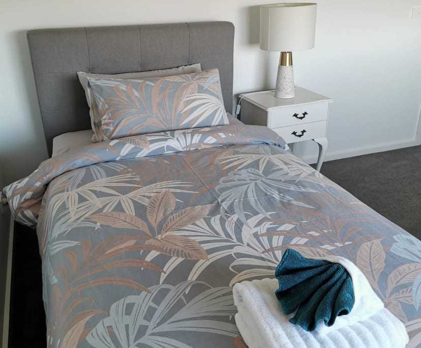 $180-190, Share-house, 3 rooms, Truganina VIC 3029, Truganina VIC 3029