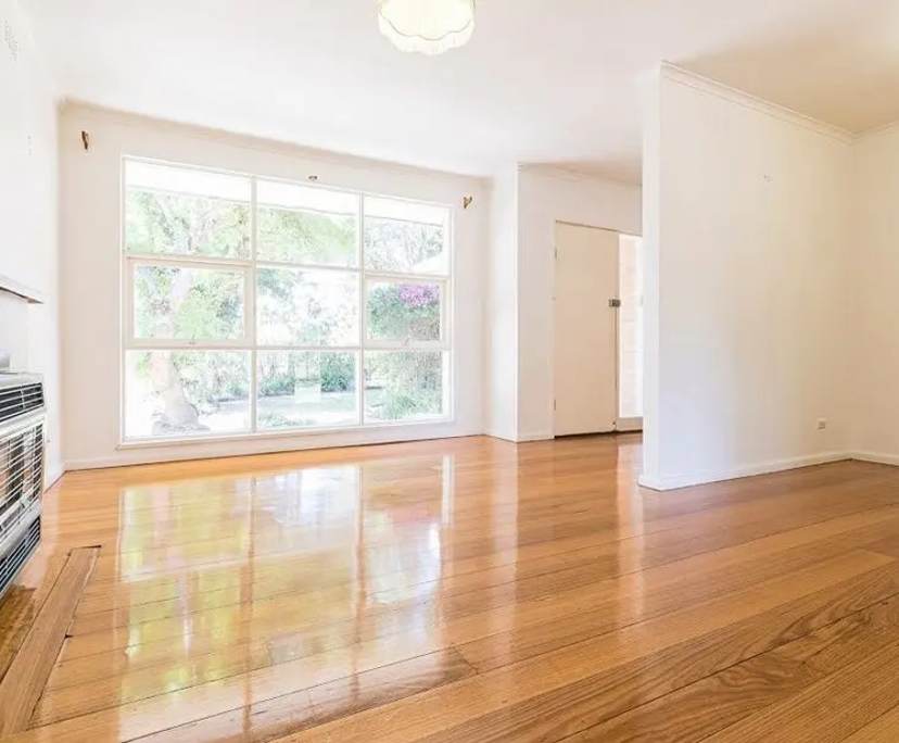 Whole property with 3 rooms for rent