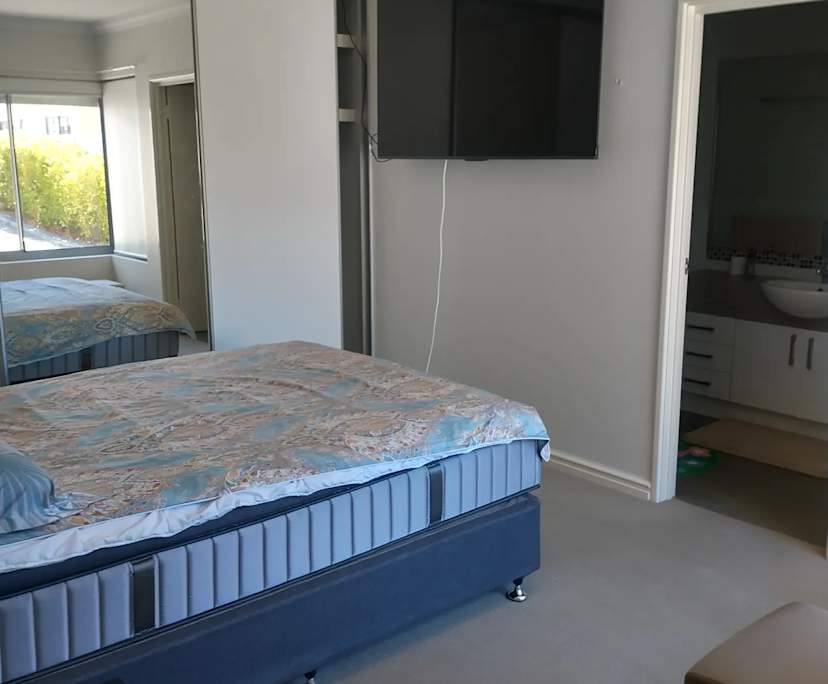 Furnished room with own bathroom