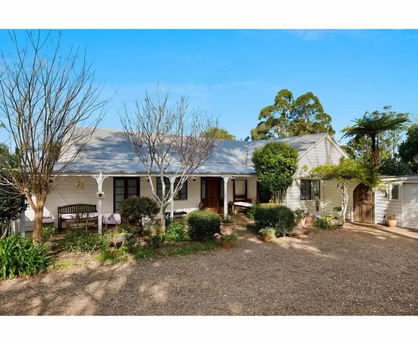 Studio for Rent in Maleny, Sunshine Coast 350, Fu...