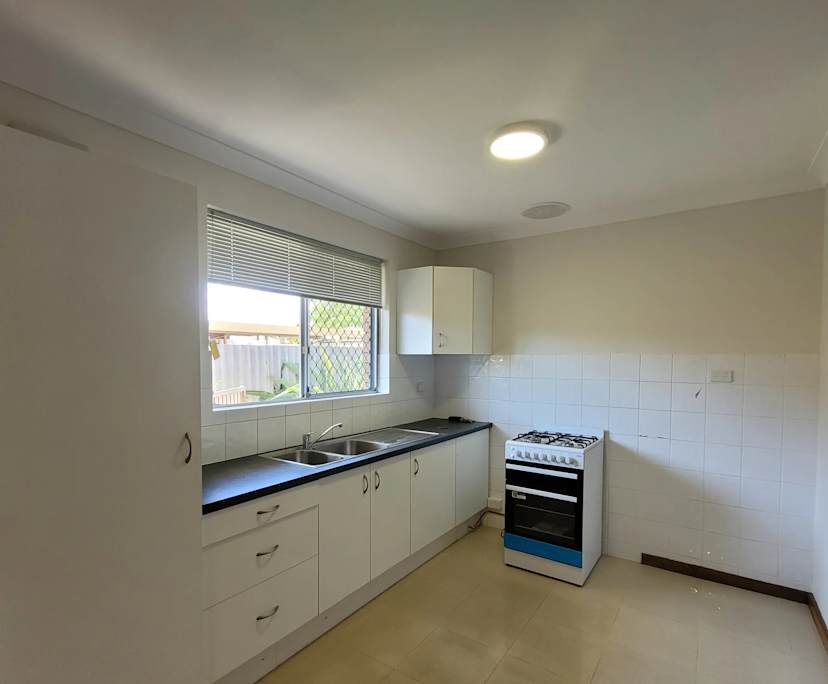 $700, Whole-property, 3 bathrooms, Kewdale WA 6105