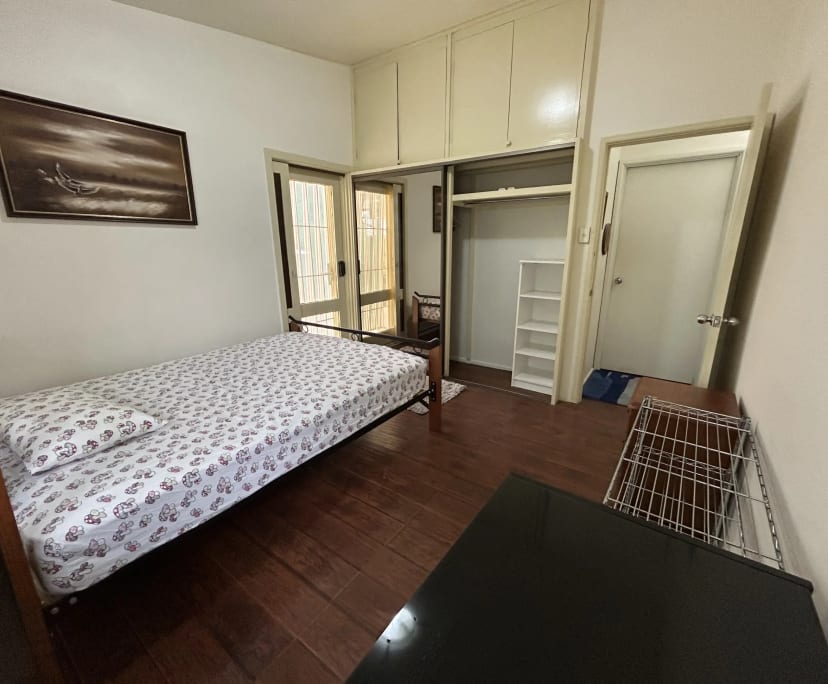 Furnished room in a share house