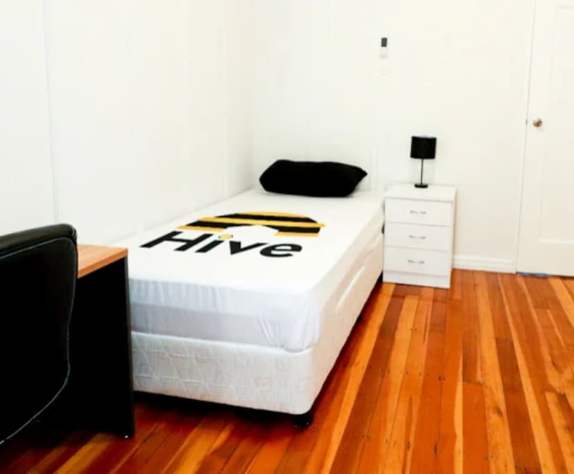 $210-300, Share-house, 2 rooms, Alderley QLD 4051, Alderley QLD 4051