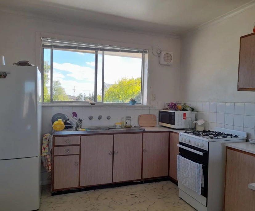 Unfurnished room in a flatshare
