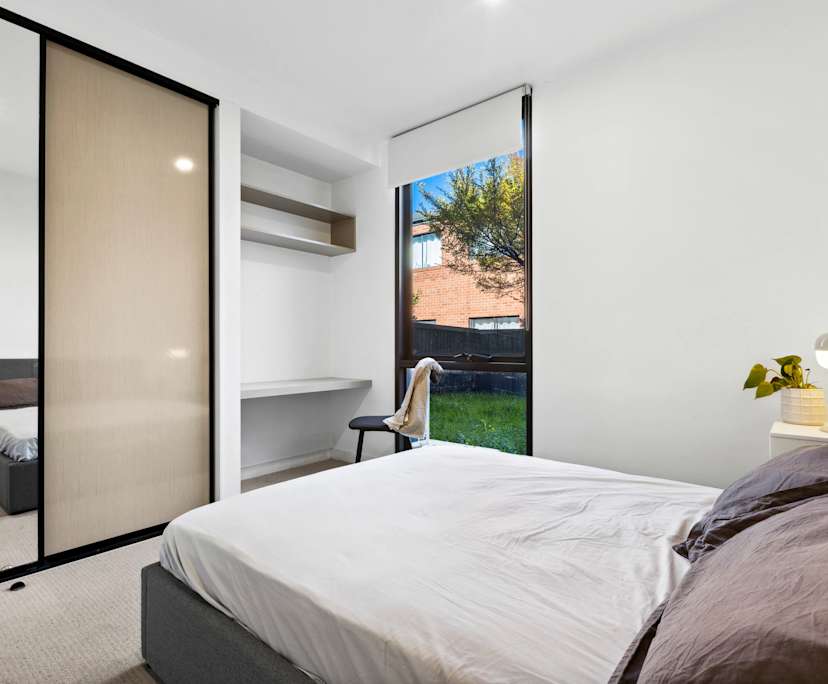 Furnished room in a share house