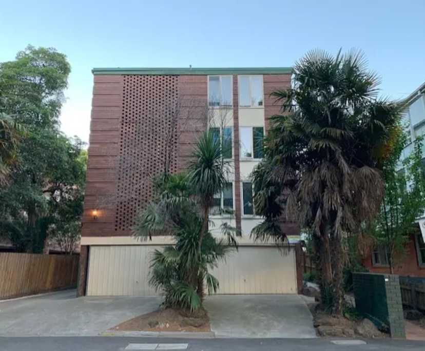 $420, Flatshare, 2 bathrooms, South Yarra VIC 3141