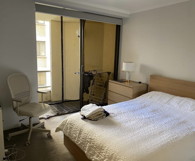 Unfurnished room with ensuite in a flatshare