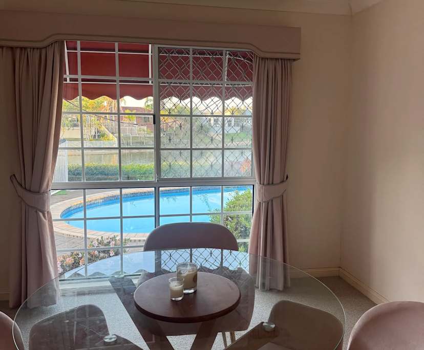 Room in a share house