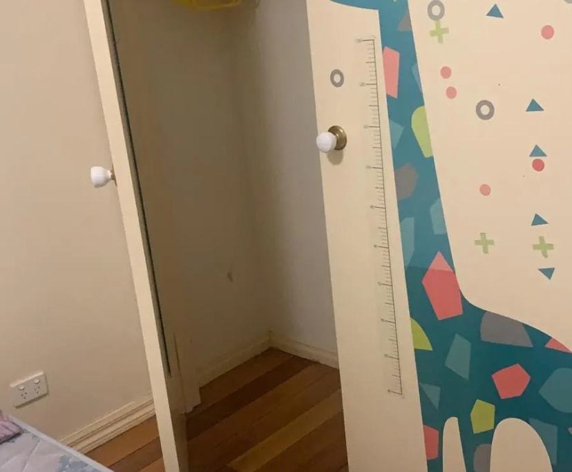 Room in a share house
