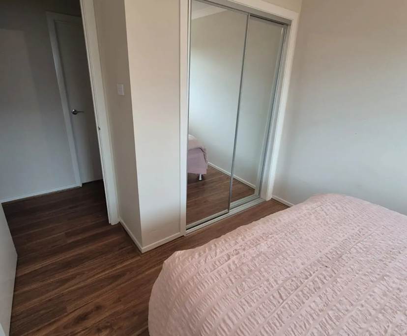 $300, Share-house, 2 bathrooms, Box Hill NSW 2765