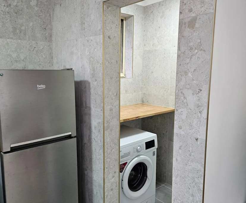 $490, 1-bed, 1 bathroom, Flemington VIC 3031