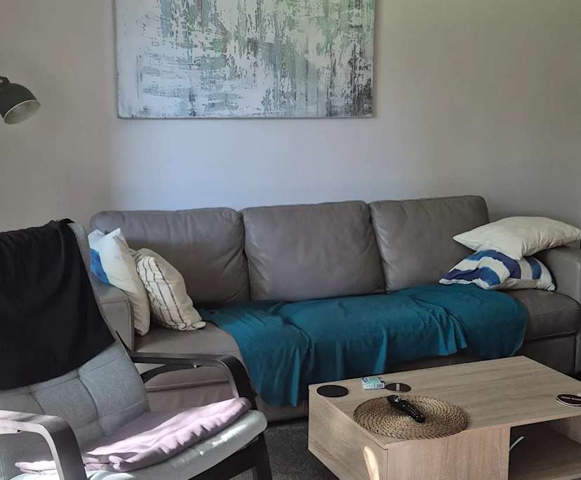 Furnished room with own bathroom